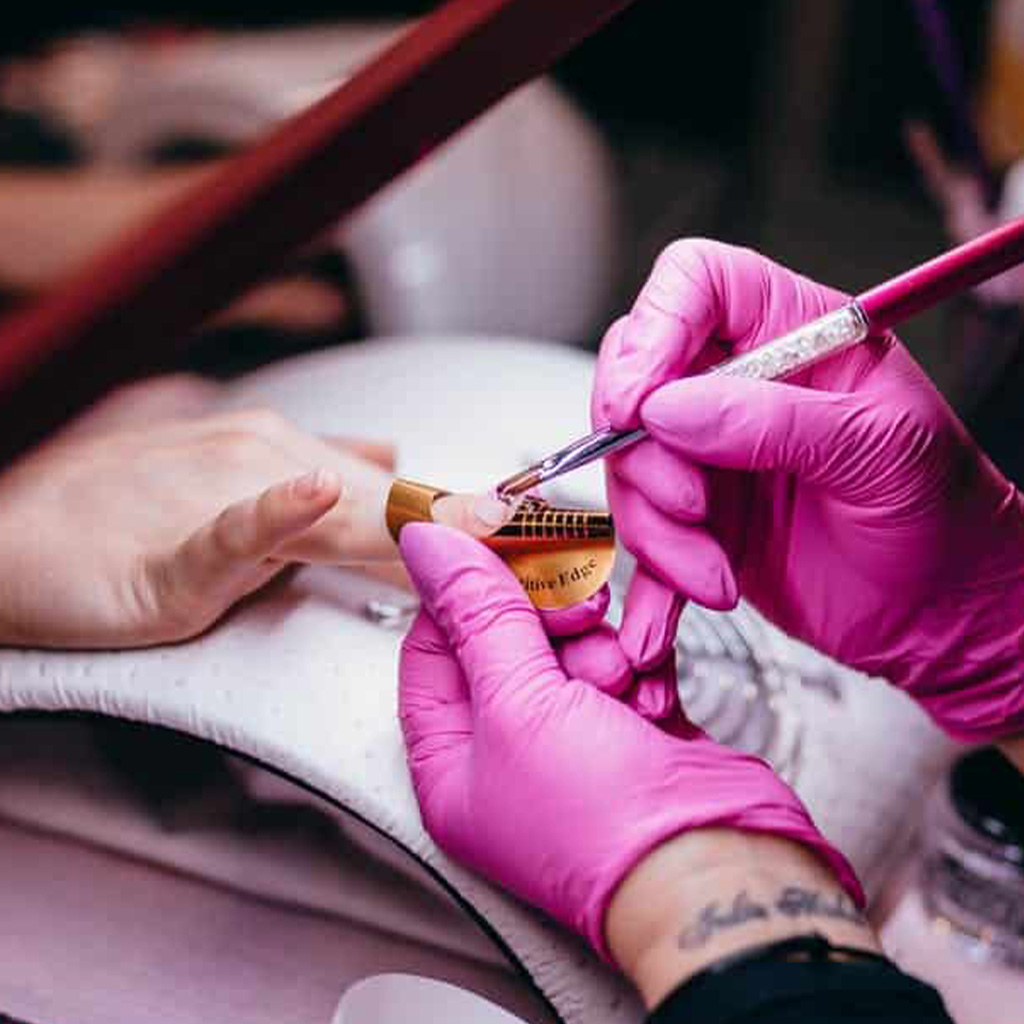 nail-technician nail-technician